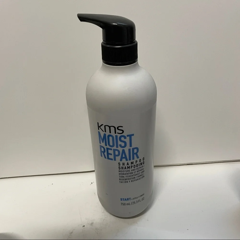 KMS Moist Repair Shampoo 25.3 OZ